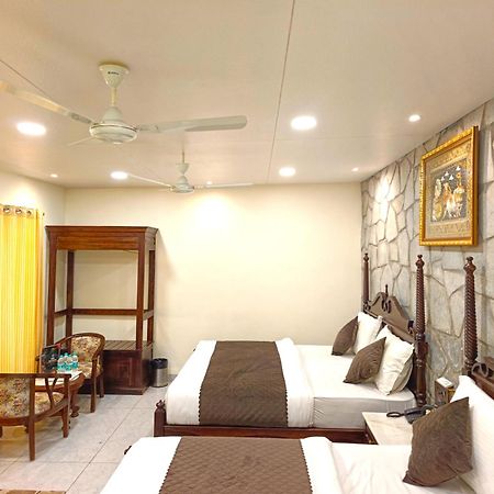 Hari Niwas - A Boutique Garden Resort Ābu Exteriör bild