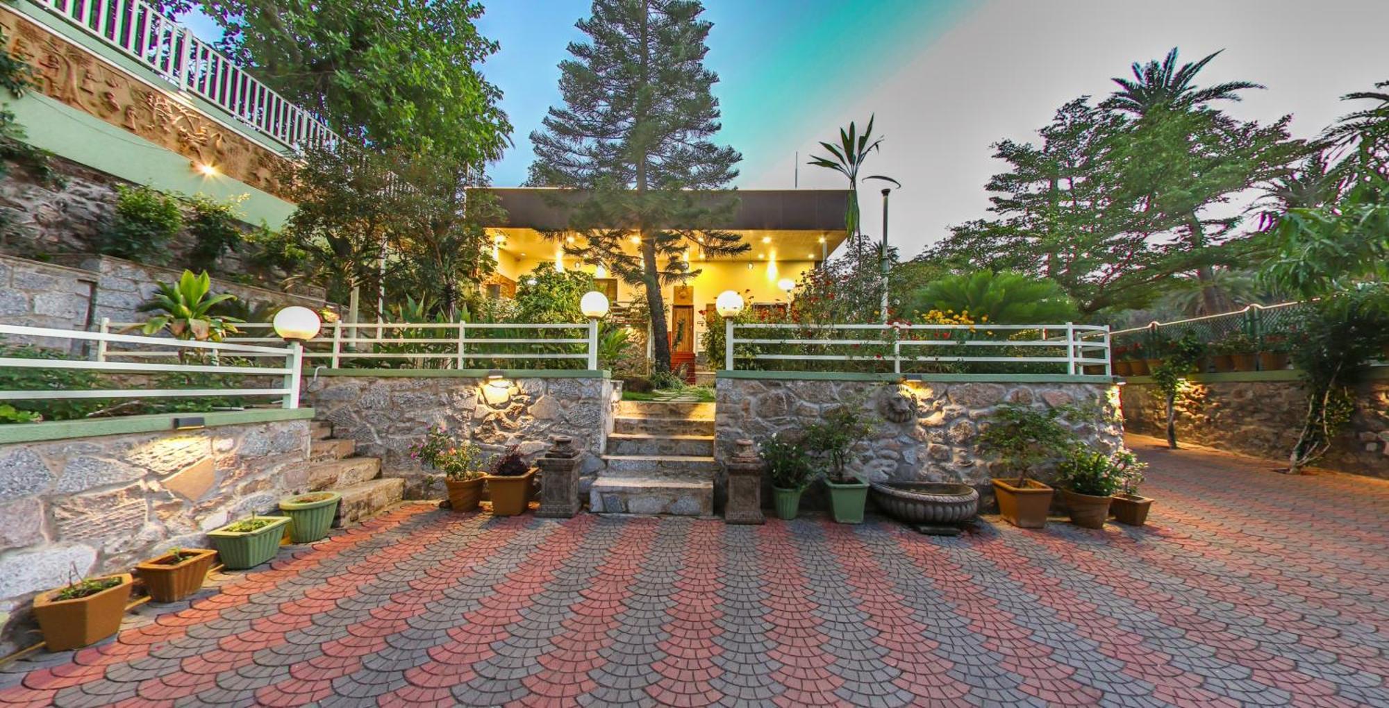 Hari Niwas - A Boutique Garden Resort Ābu Exteriör bild