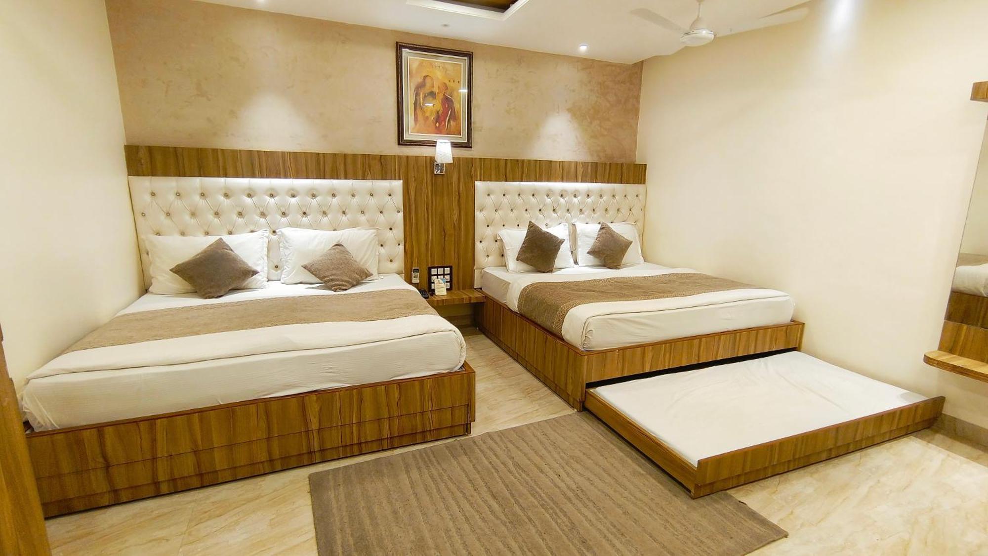 Hari Niwas - A Boutique Garden Resort Ābu Exteriör bild