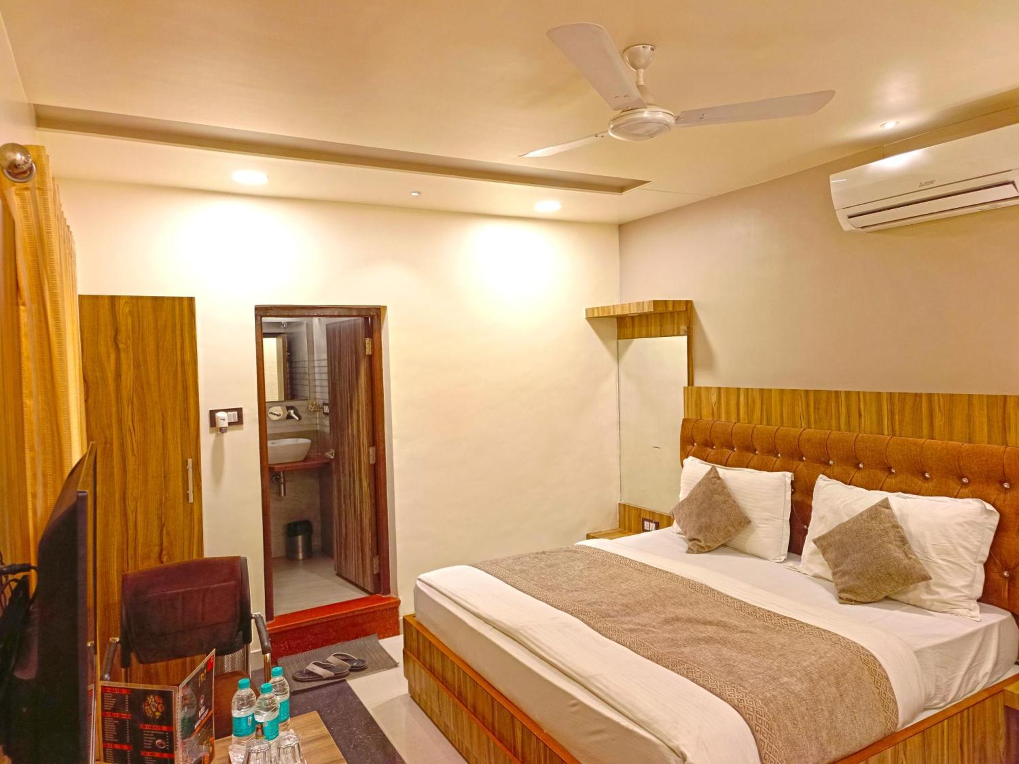 Hari Niwas - A Boutique Garden Resort Ābu Exteriör bild